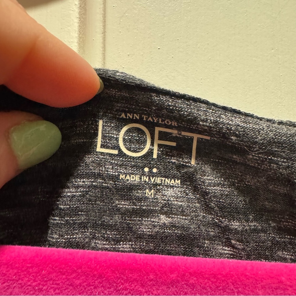 Loft tank top - Picture 3 of 3